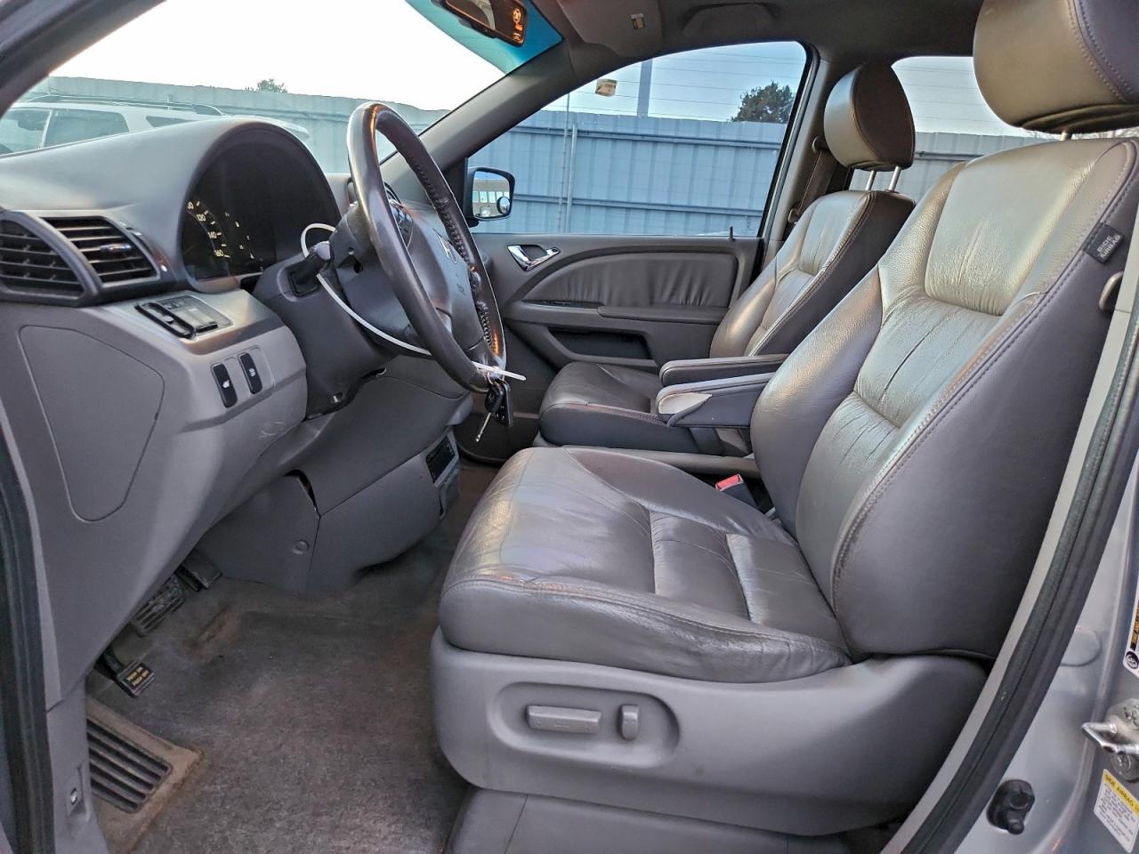 2010 HONDA ODYSSEY EXL photo 7