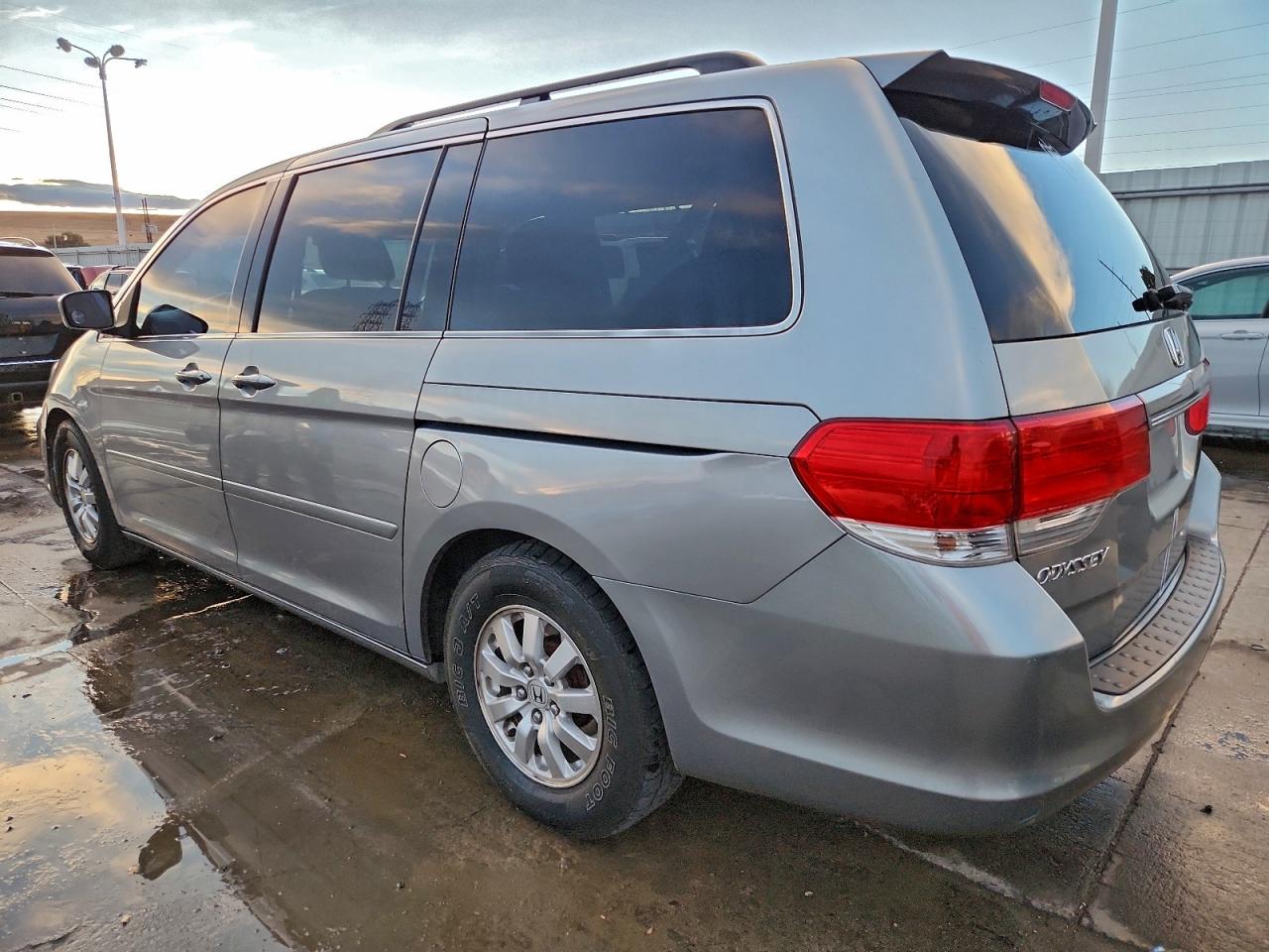 2010 HONDA ODYSSEY EXL photo 2