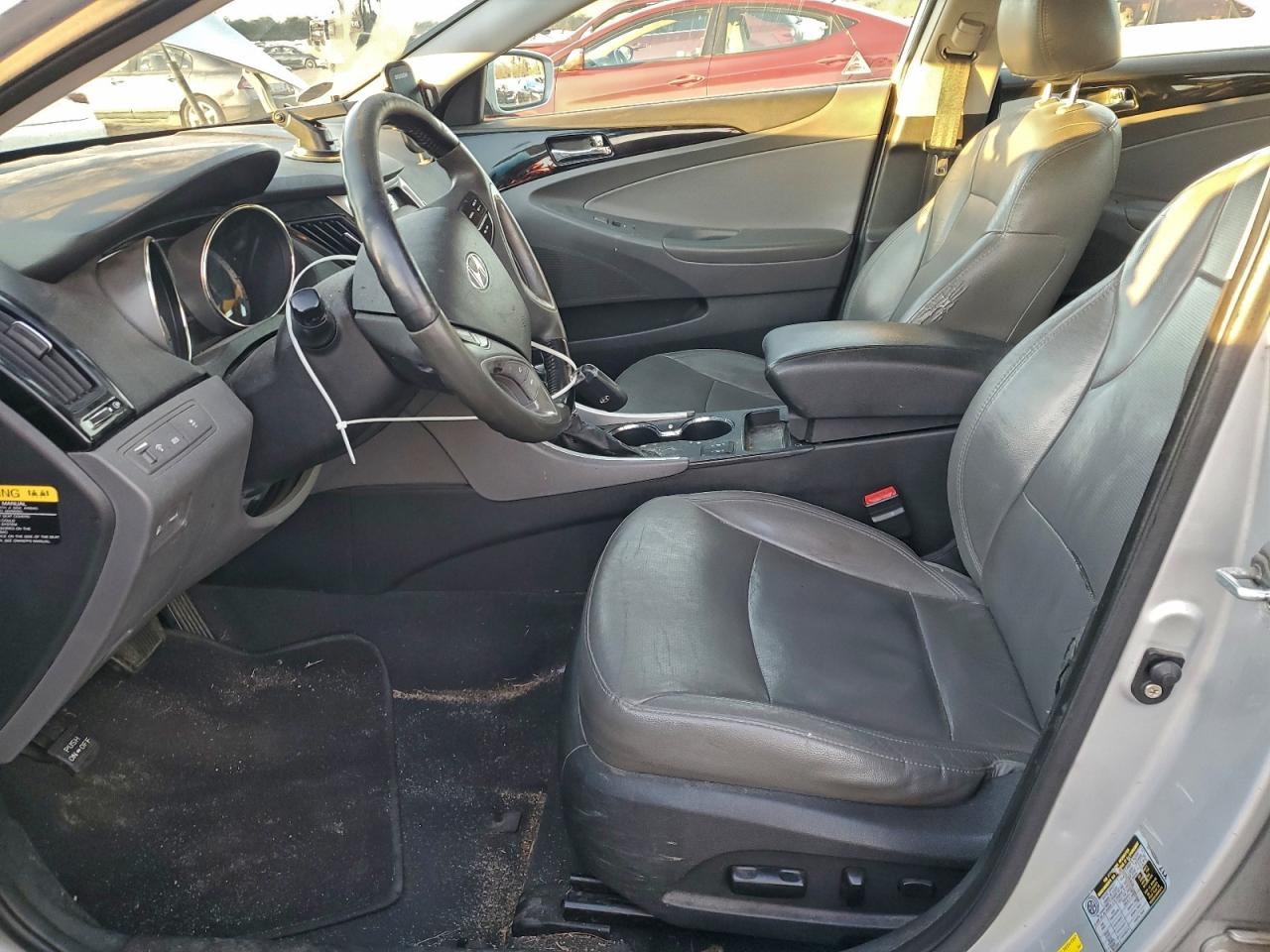 2012 HYUNDAI SONATA SE photo 7