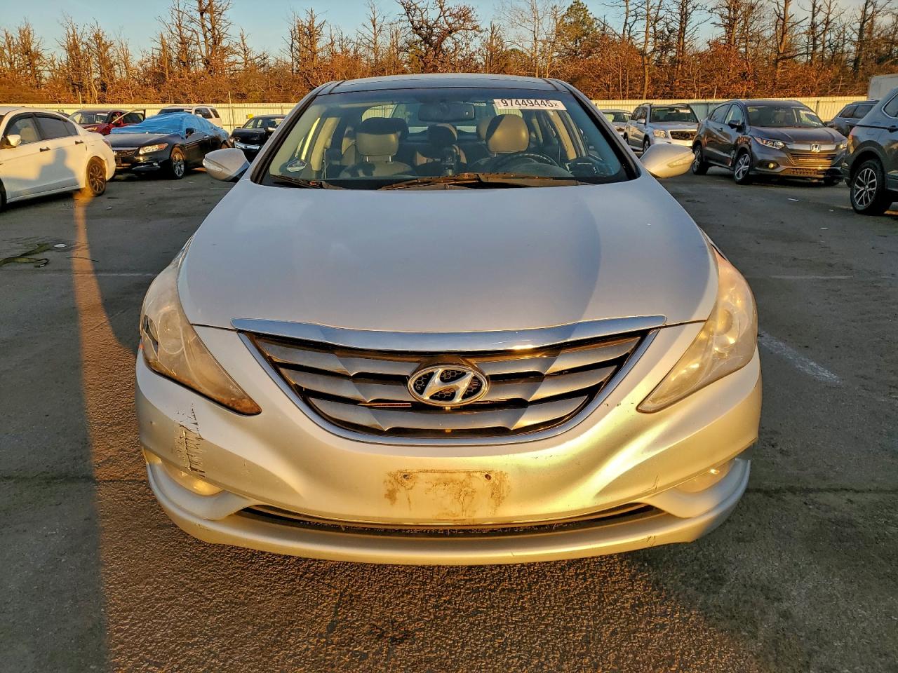 2012 HYUNDAI SONATA SE photo 5