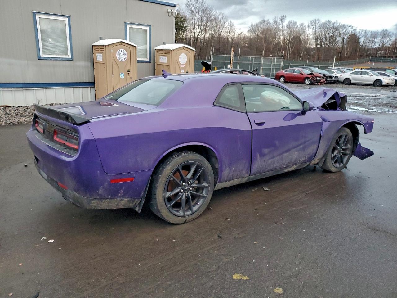 2023 DODGE CHALLENGER SXT photo 3