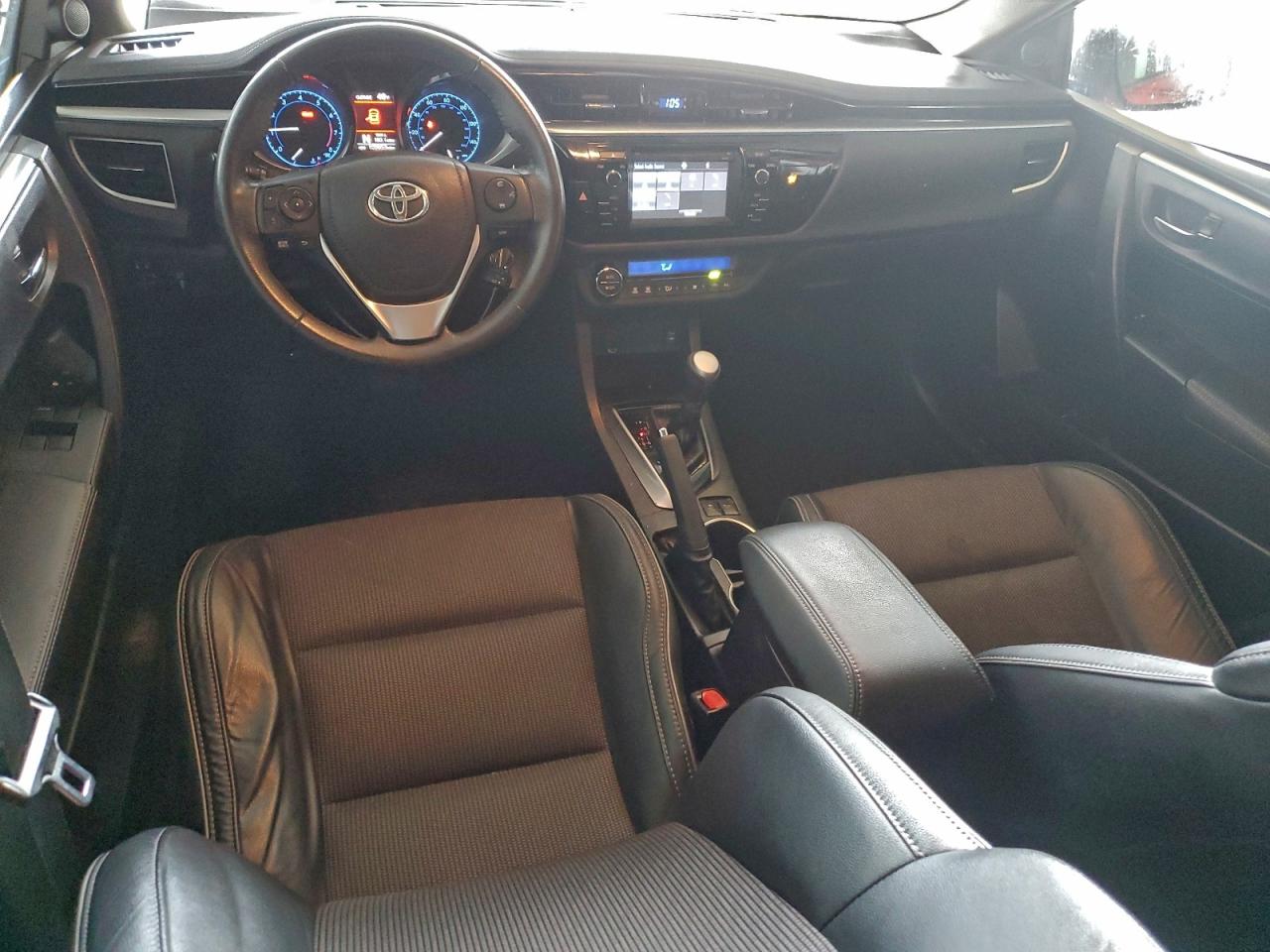 2015 TOYOTA COROLLA L photo 8