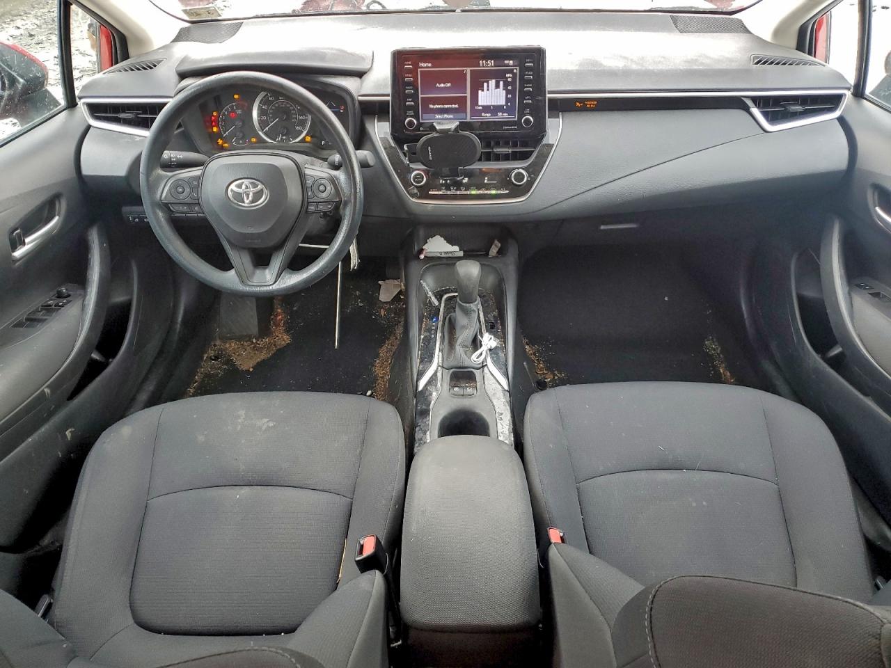 2021 TOYOTA COROLLA LE photo 8