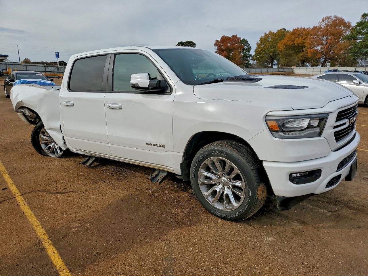 2023 RAM 1500 LARAMIE photo 4