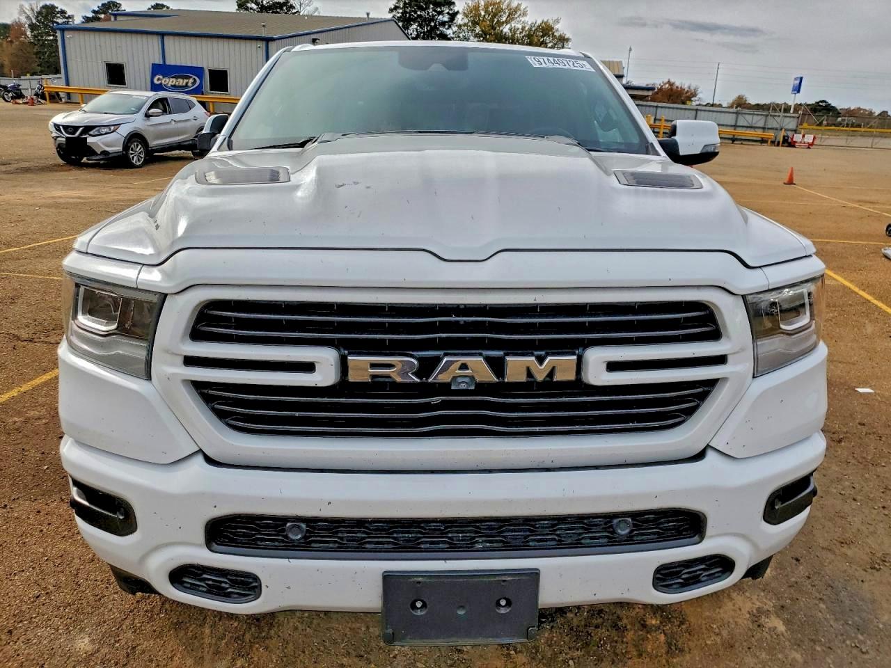 2023 RAM 1500 LARAMIE photo 5