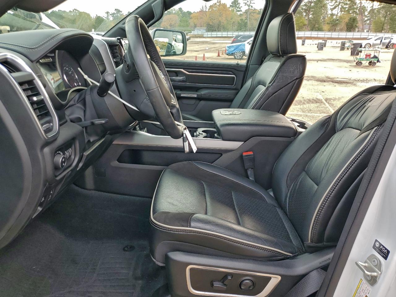 2023 RAM 1500 LARAMIE photo 7