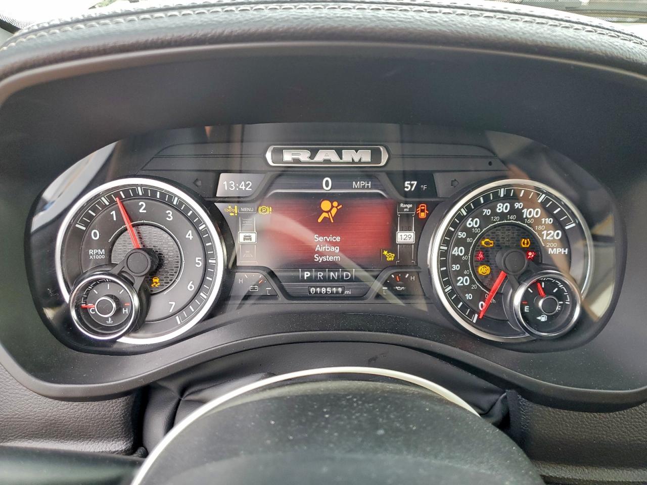 2023 RAM 1500 LARAMIE photo 9