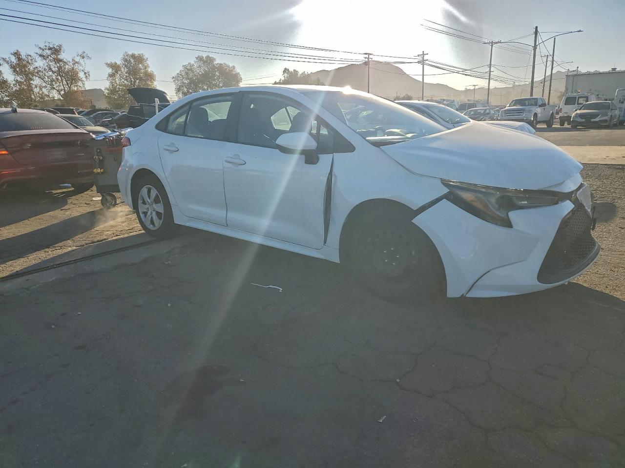 2020 TOYOTA COROLLA LE photo 4