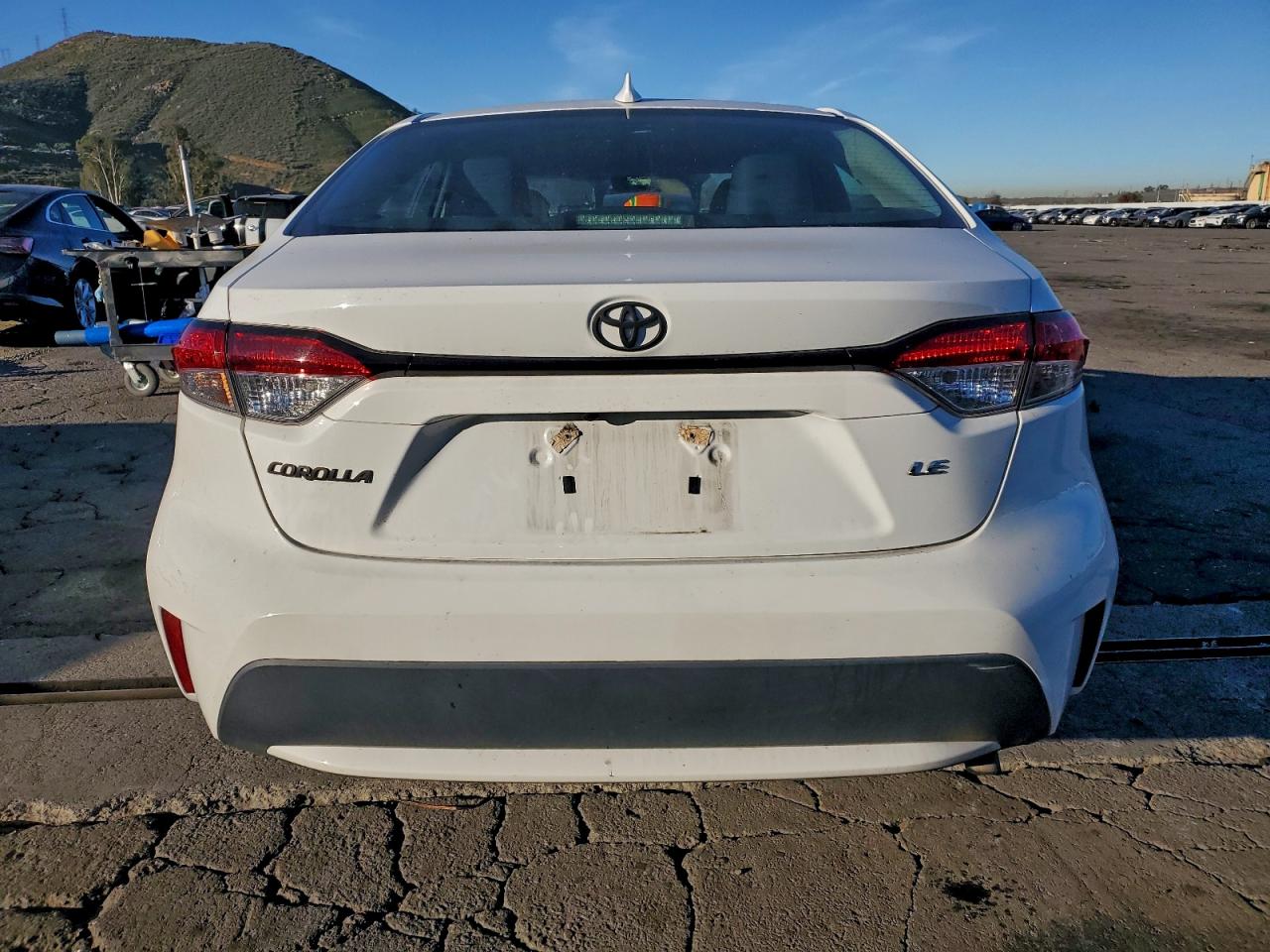 2020 TOYOTA COROLLA LE photo 6