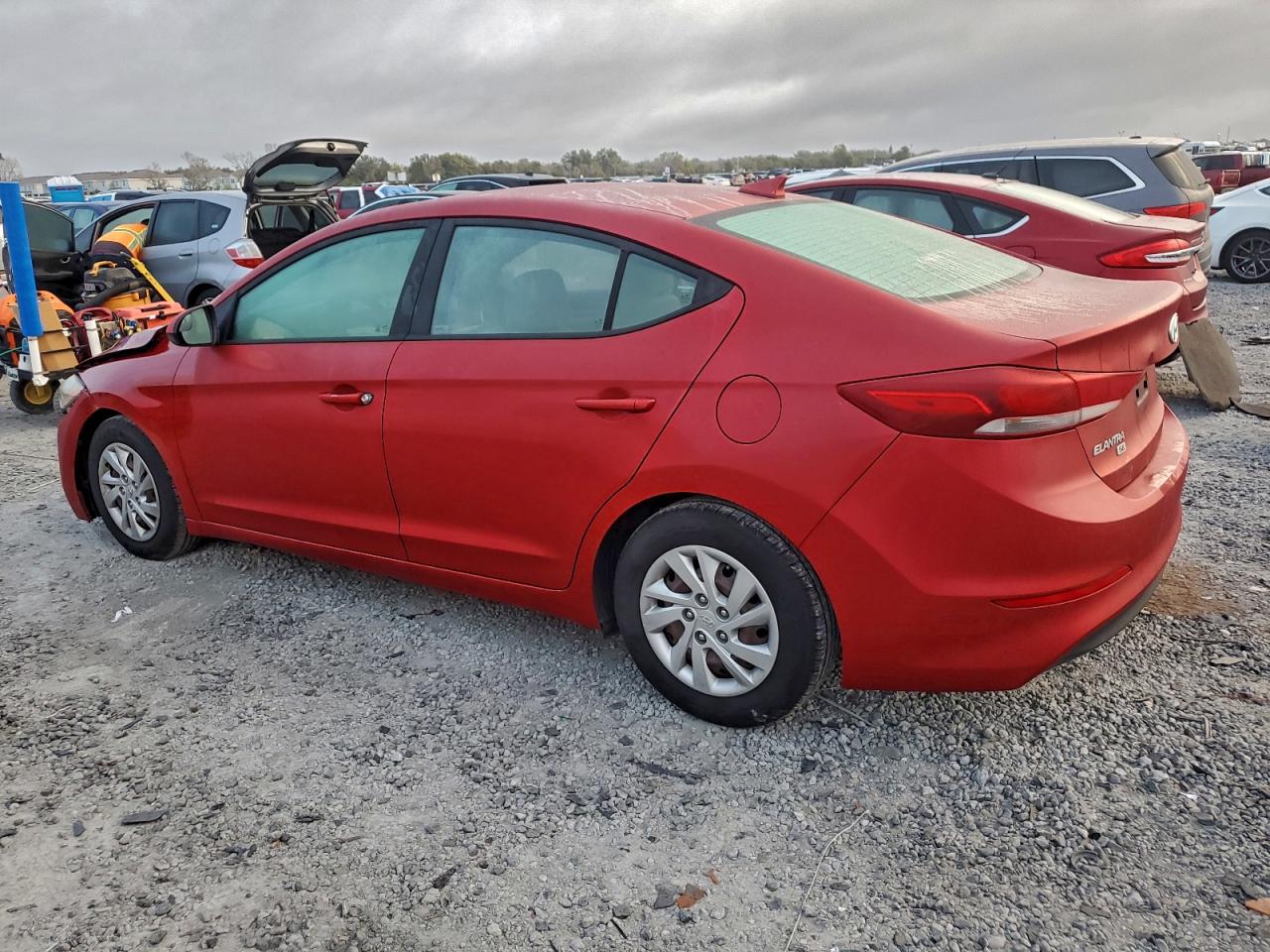 2017 HYUNDAI ELANTRA SE photo 2