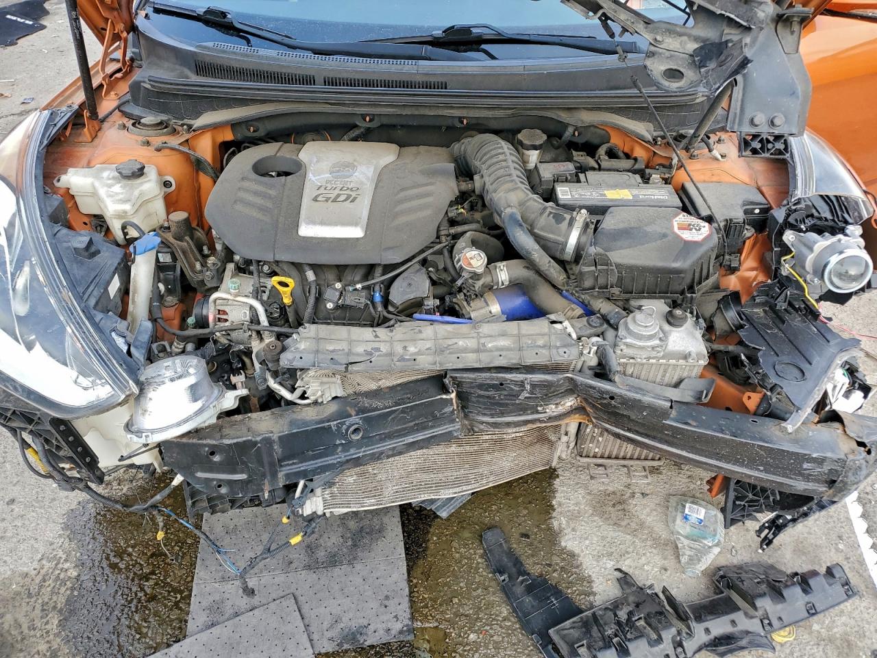 2015 HYUNDAI VELOSTER TURBO photo 11
