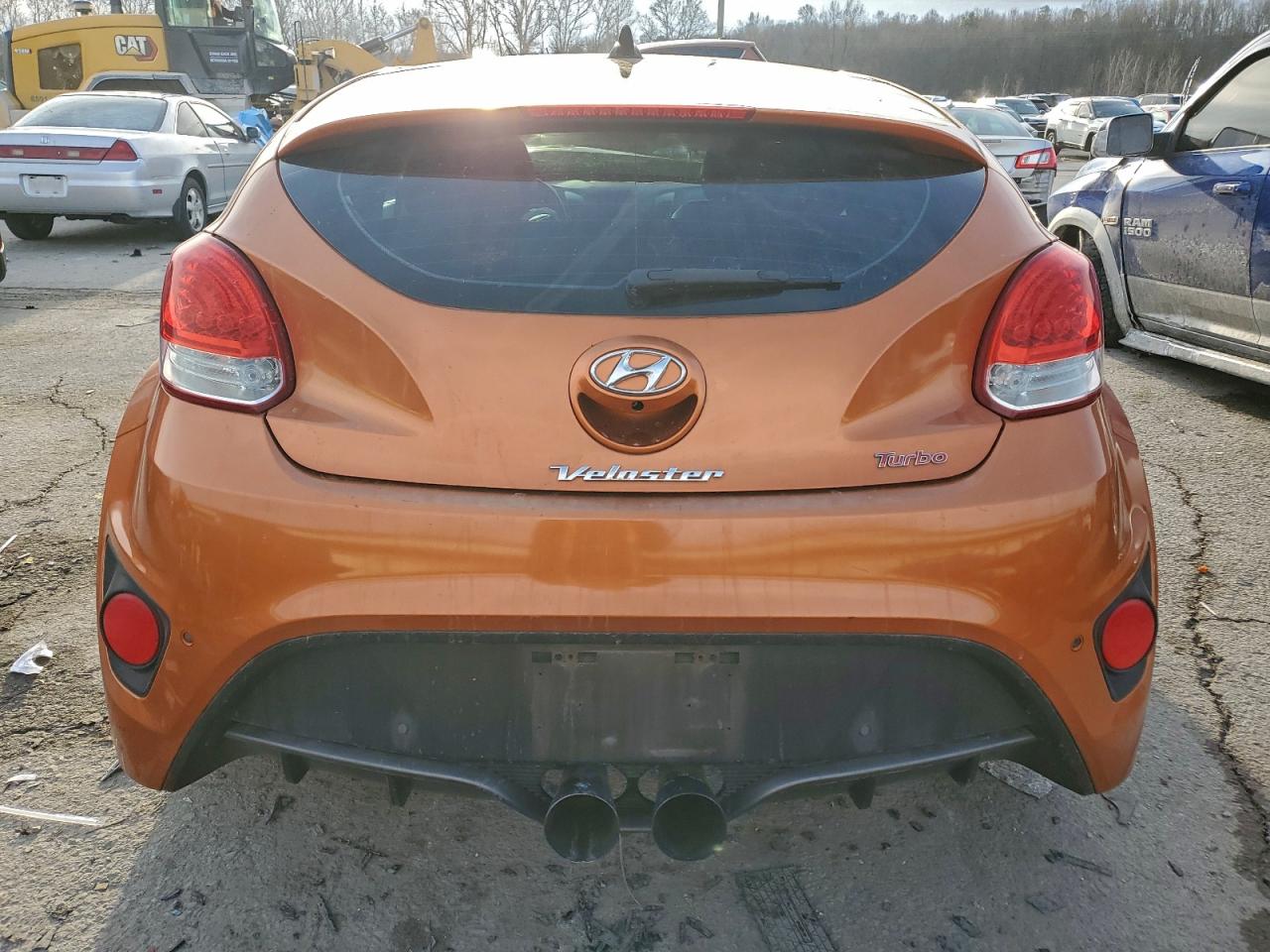 2015 HYUNDAI VELOSTER TURBO photo 6