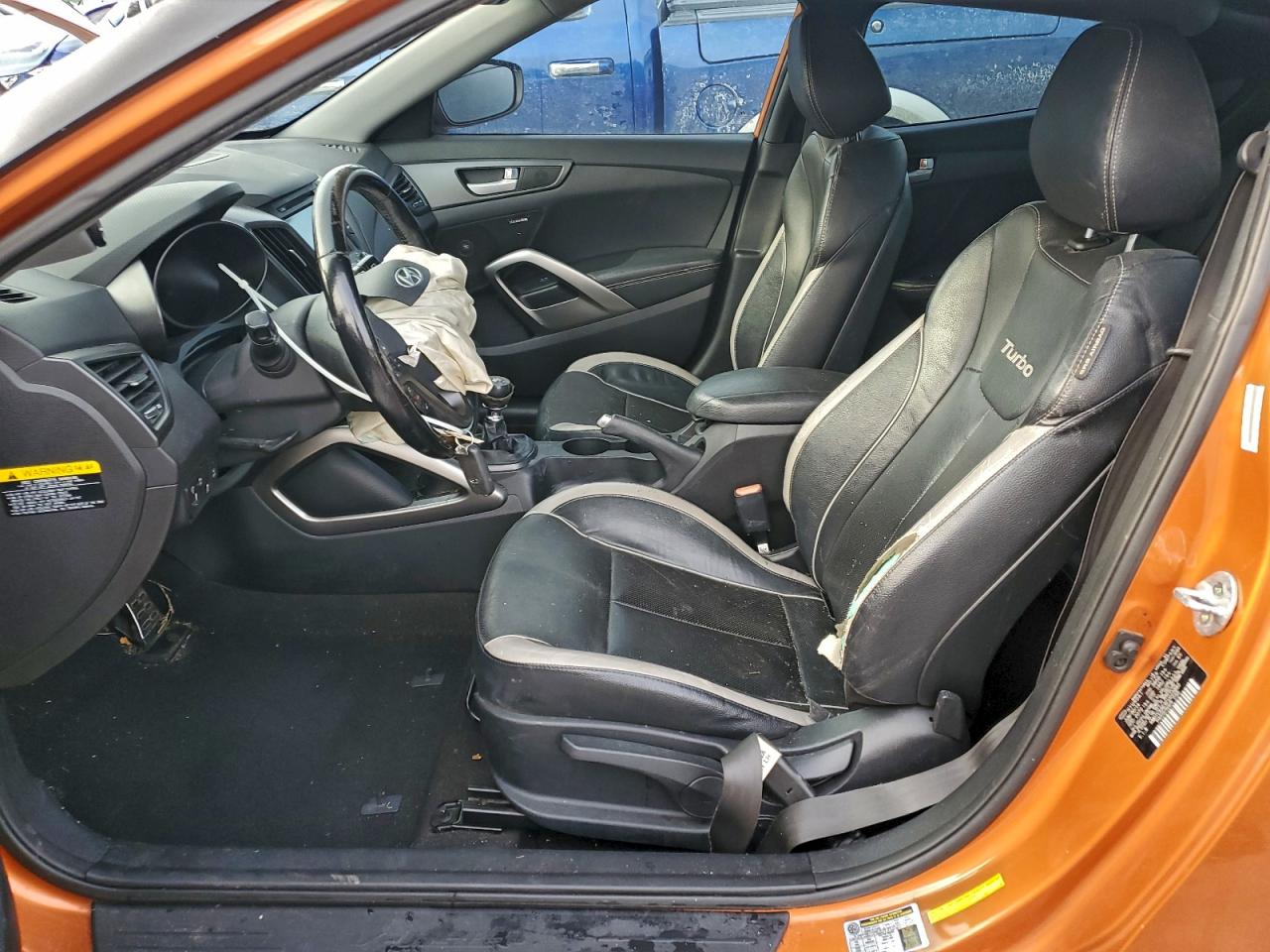 2015 HYUNDAI VELOSTER TURBO photo 7
