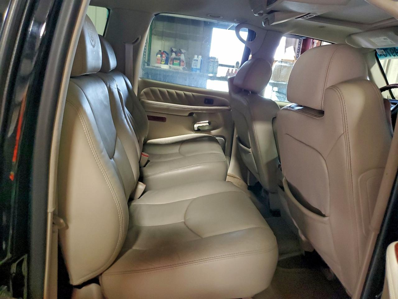 2005 CADILLAC ESCALADE ESV photo 11
