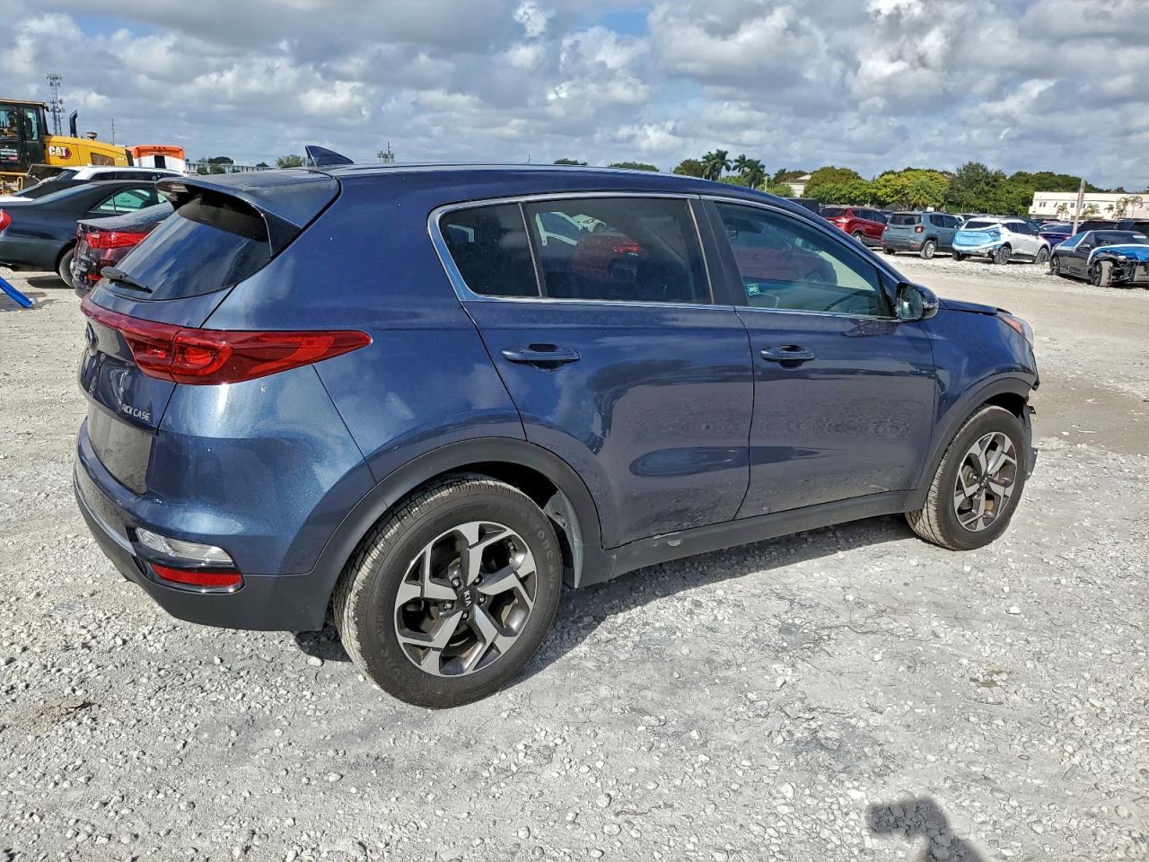 2020 KIA SPORTAGE LX photo 3