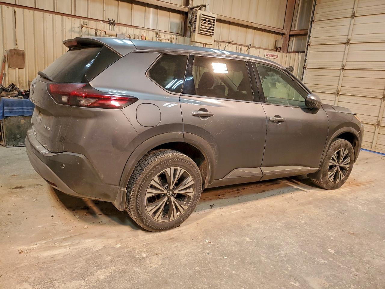 2021 NISSAN ROGUE SV photo 3