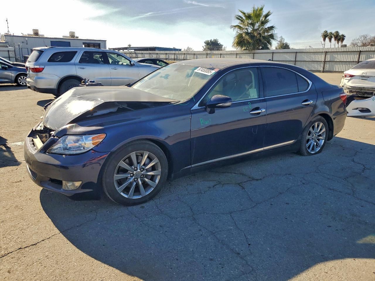 2011 LEXUS LS