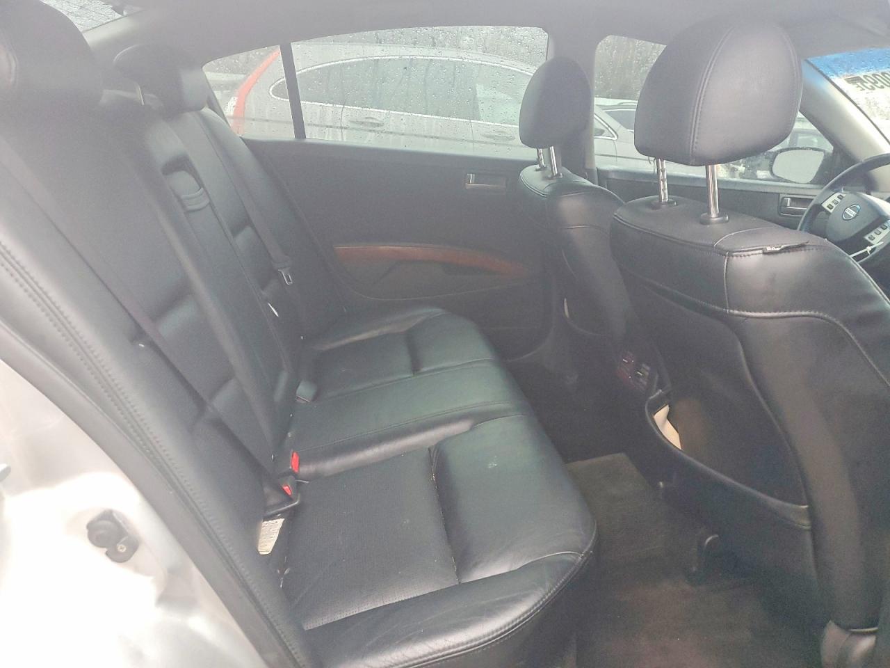 2004 NISSAN MAXIMA SE photo 10
