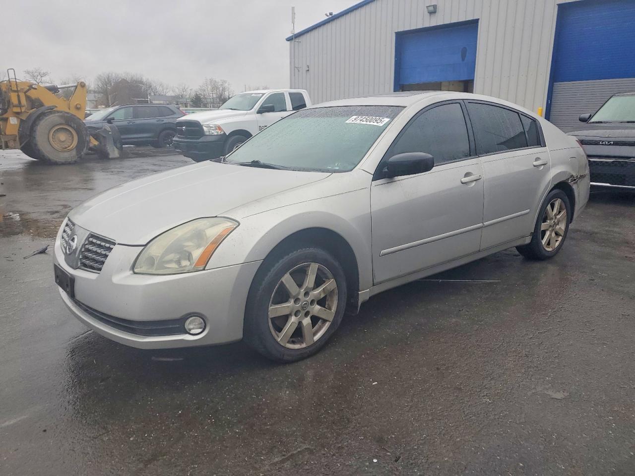2004 NISSAN MAXIMA
