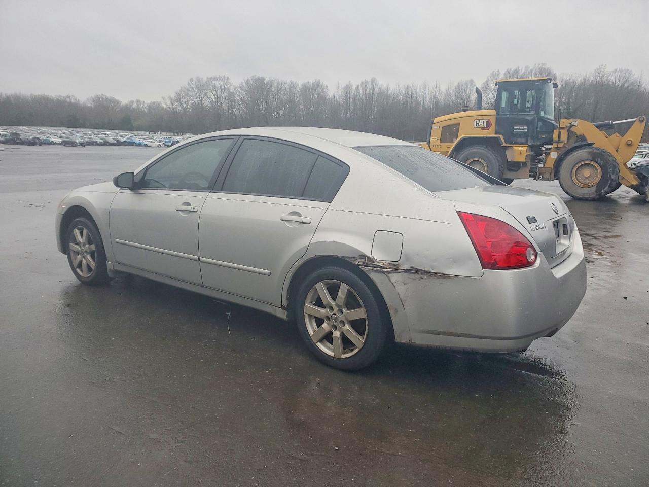 2004 NISSAN MAXIMA SE photo 2