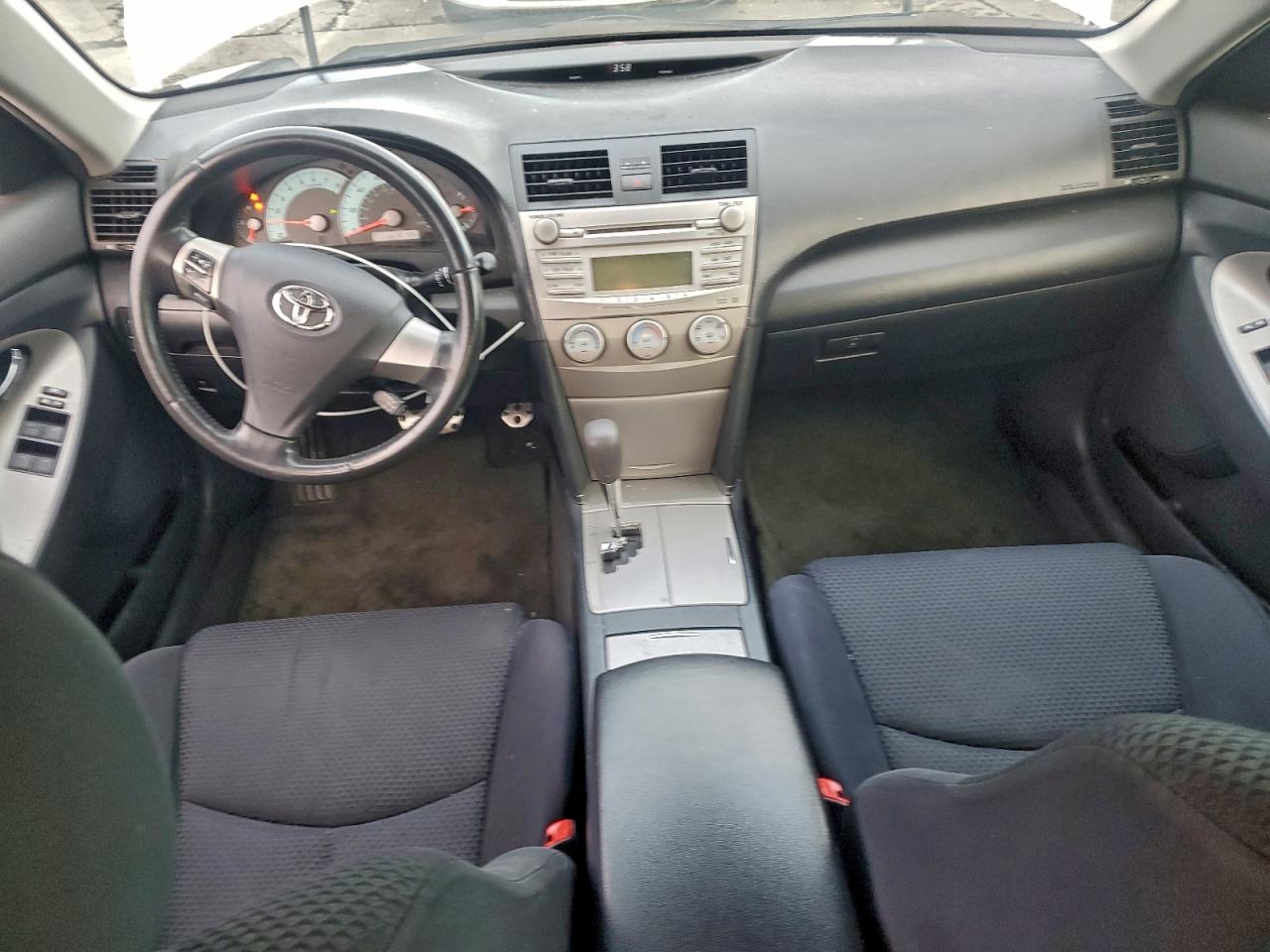 2010 TOYOTA CAMRY BASE photo 8