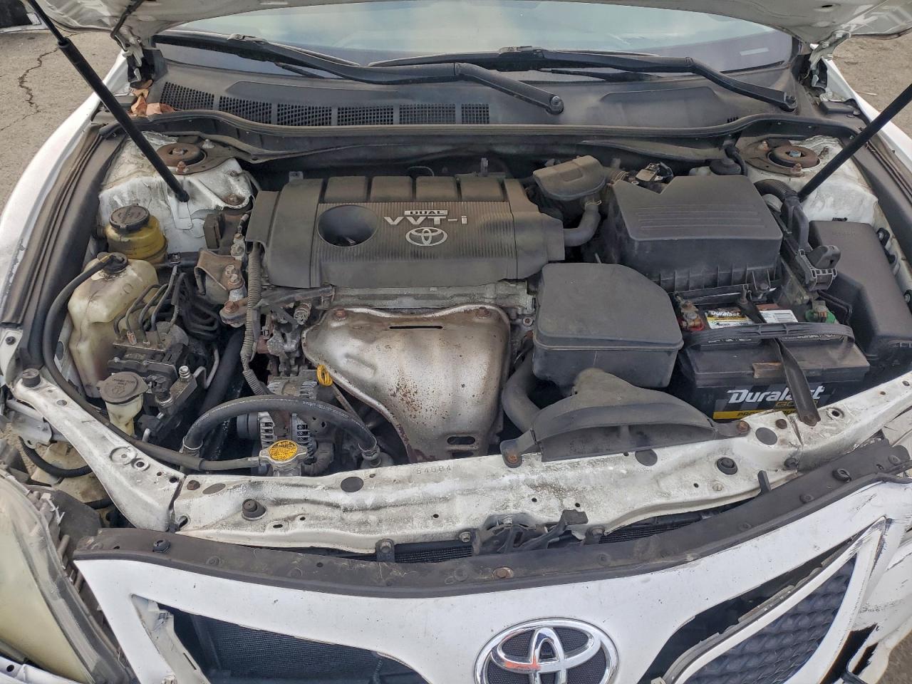 2010 TOYOTA CAMRY BASE photo 11