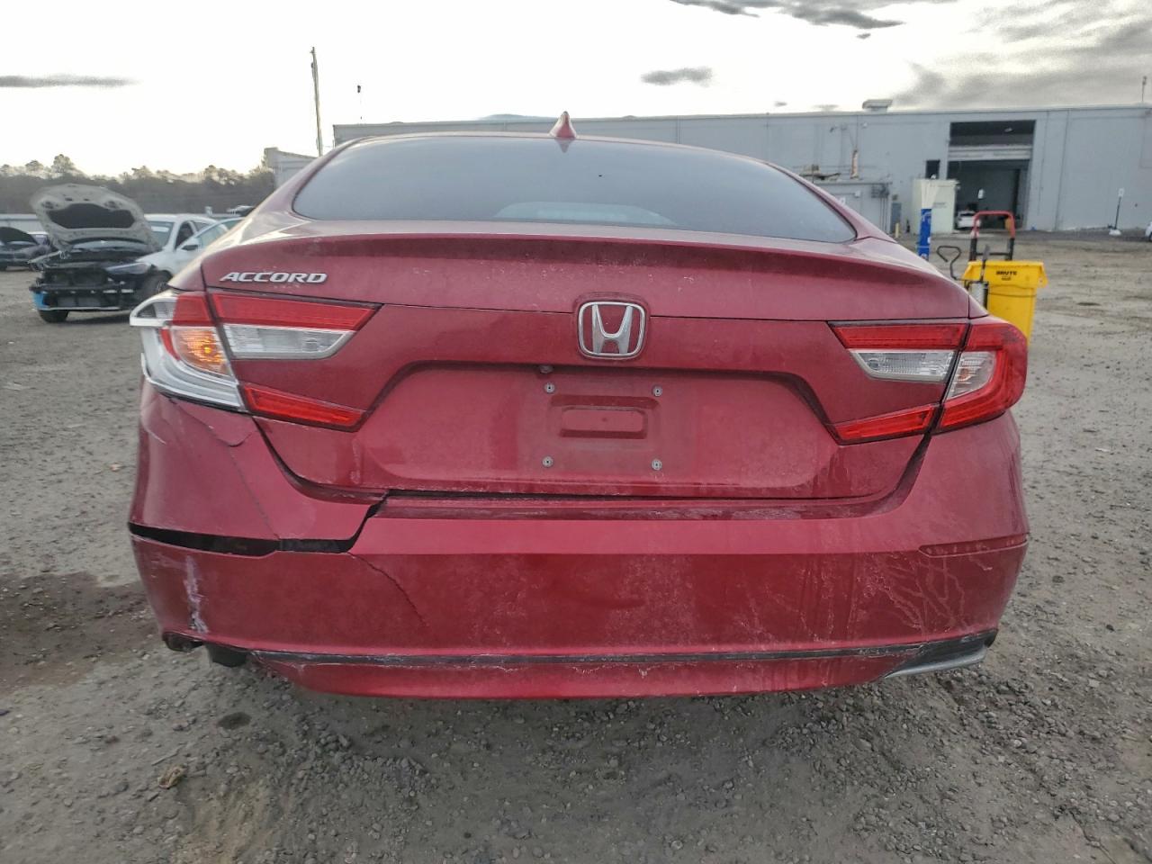 2020 HONDA ACCORD LX photo 6