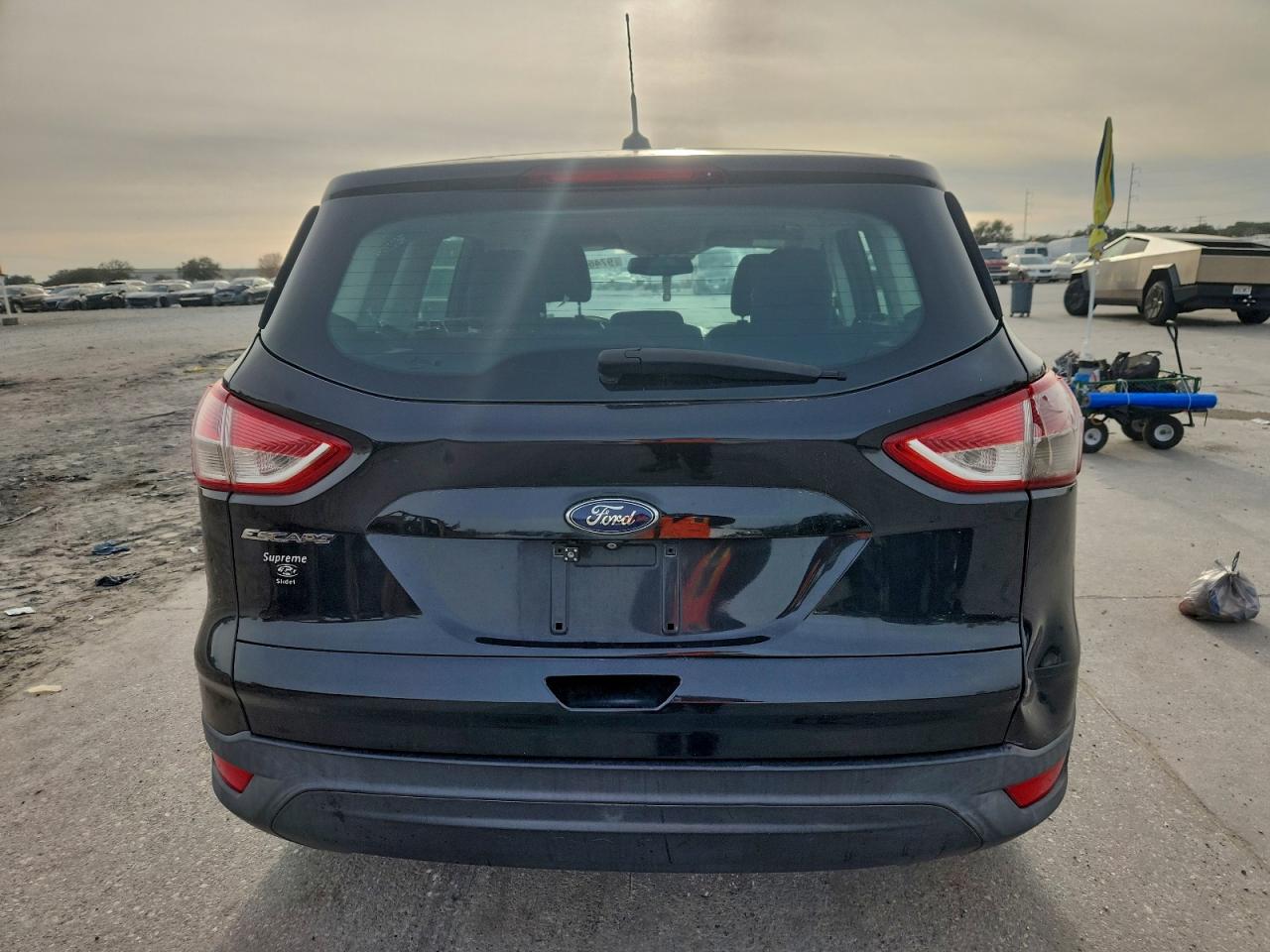 2014 FORD ESCAPE S photo 6