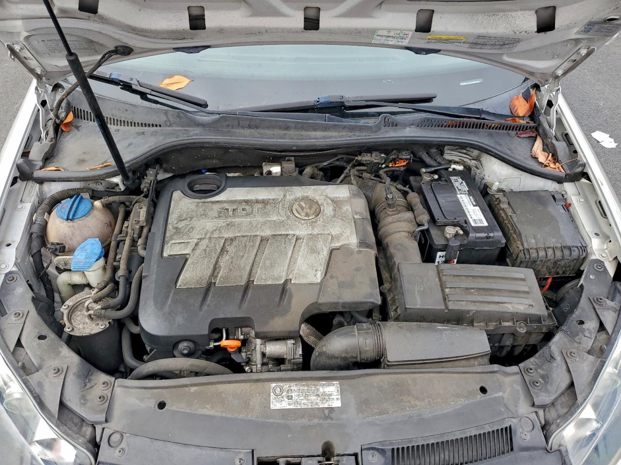 2012 VOLKSWAGEN JETTA TDI photo 12