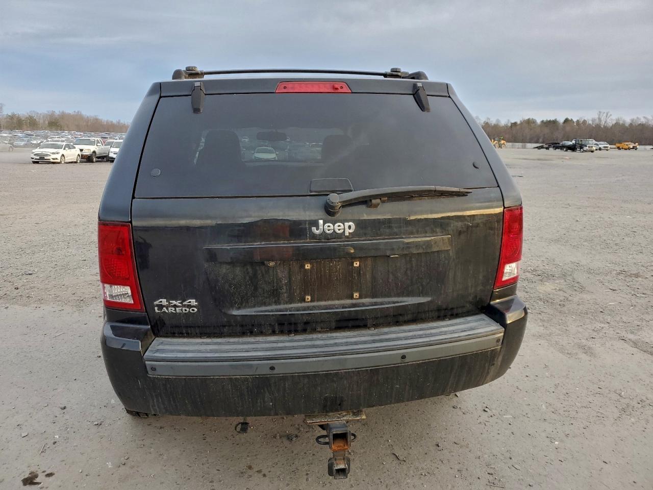 2010 JEEP GRAND CHEROKEE LAREDO photo 6