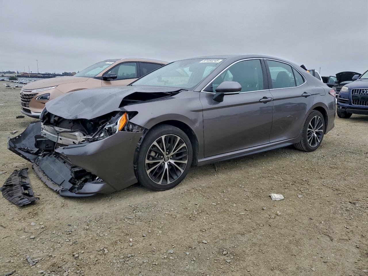 2019 TOYOTA CAMRY