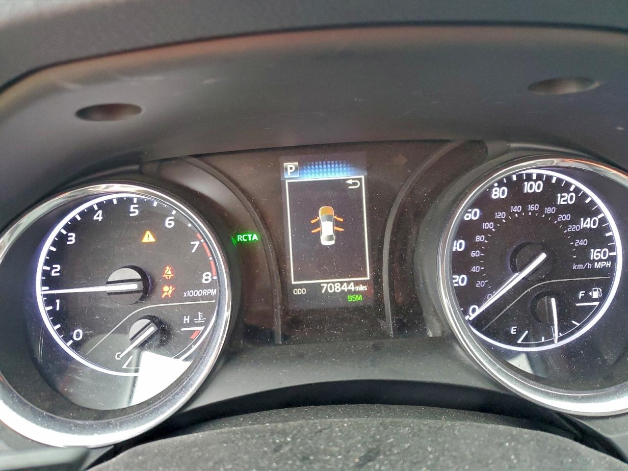 2019 TOYOTA CAMRY L photo 9