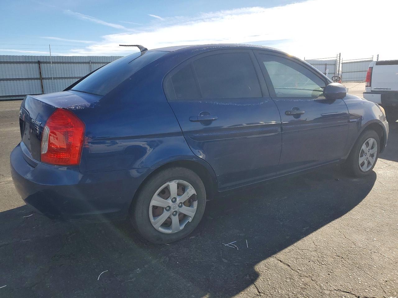 2009 HYUNDAI ACCENT GLS photo 3
