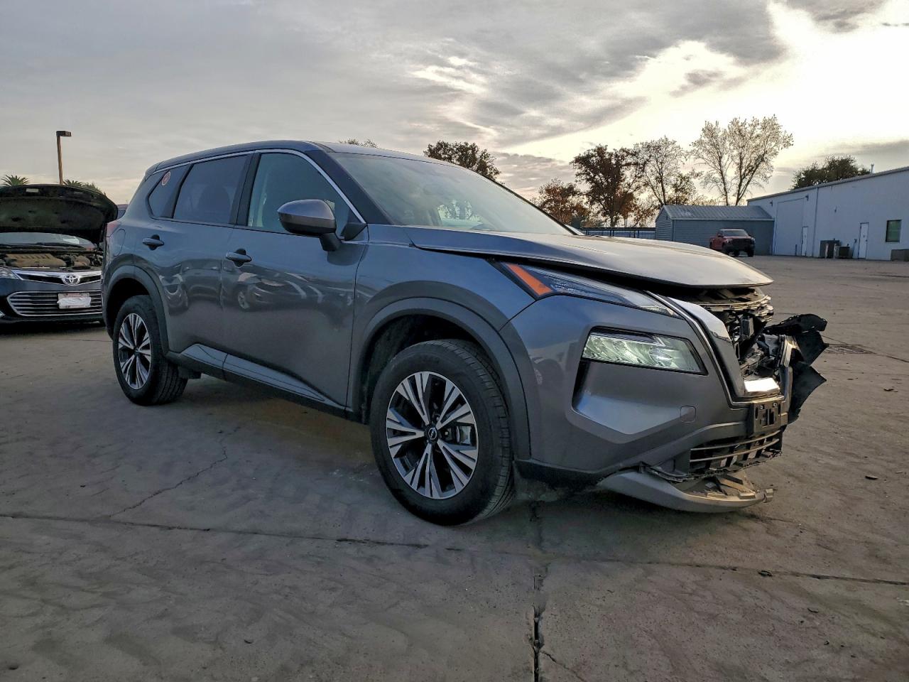 2023 NISSAN ROGUE SV photo 4
