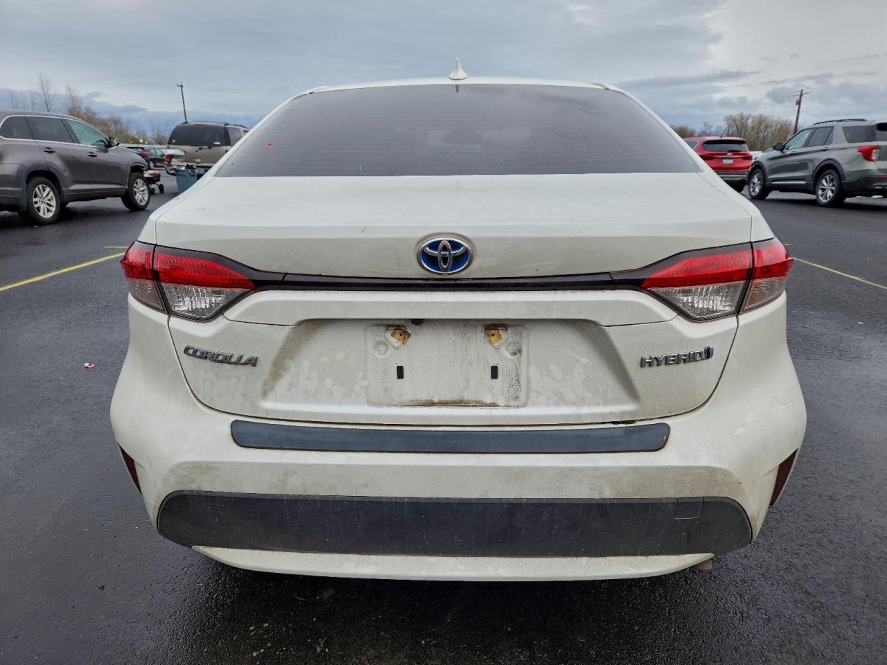 2021 TOYOTA COROLLA LE photo 6