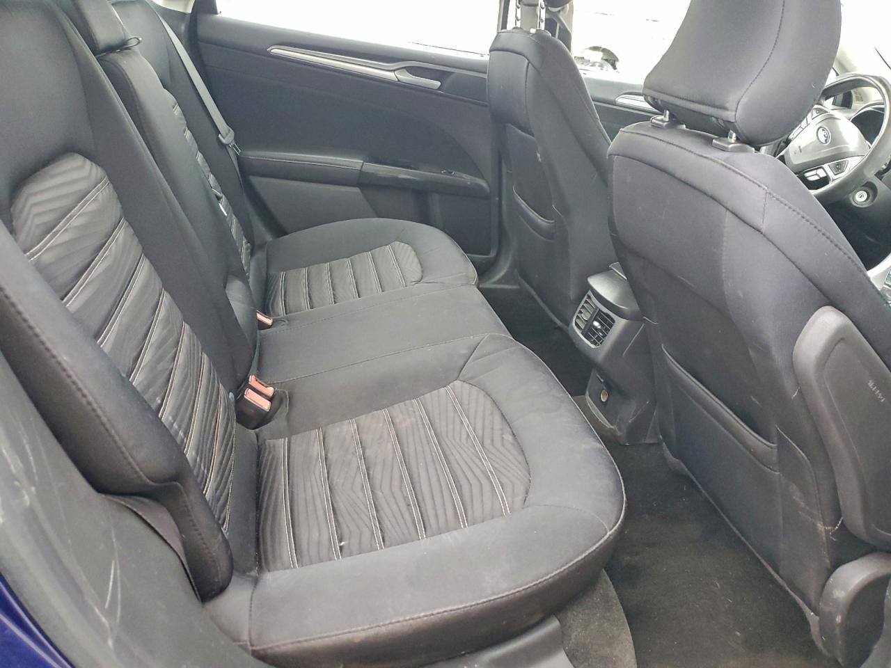 2016 FORD FUSION SE photo 10