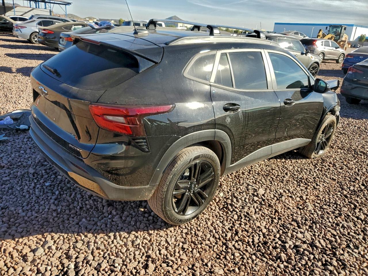 2025 CHEVROLET TRAX ACTIV photo 3