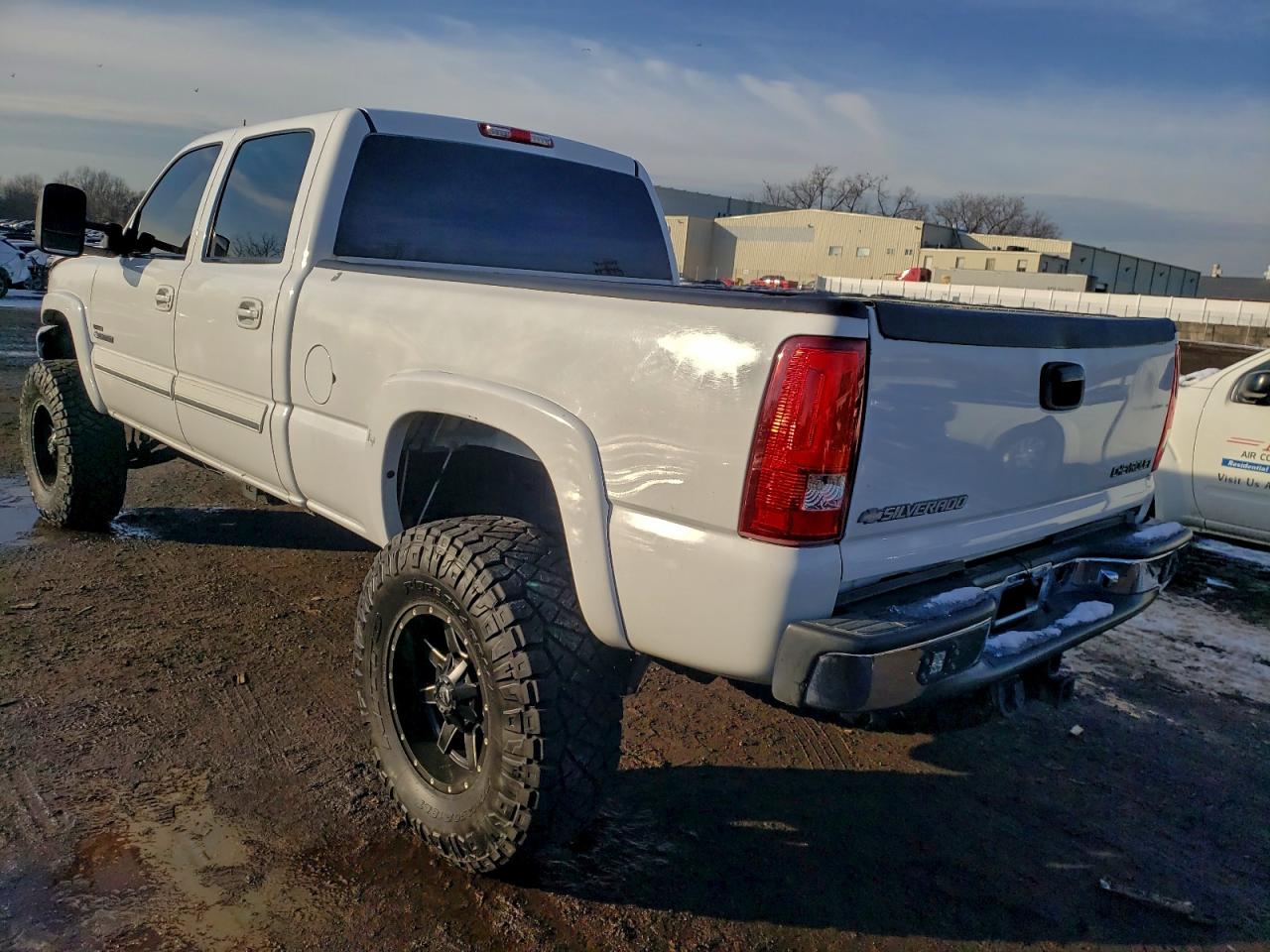 2003 CHEVROLET SILVERADO C2500 HEAVY DUTY photo 2