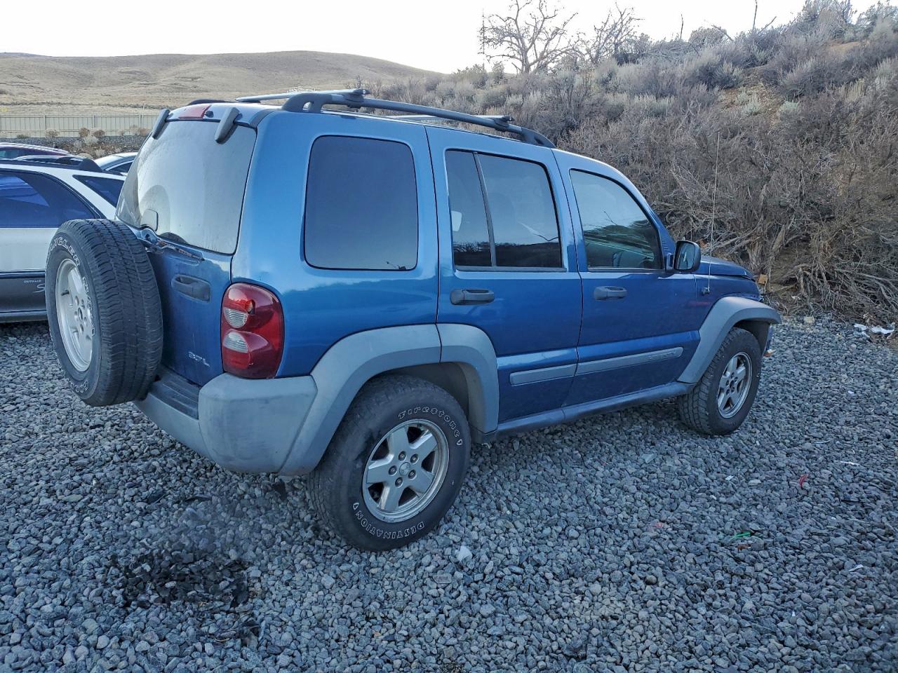2005 JEEP LIBERTY SPORT photo 3