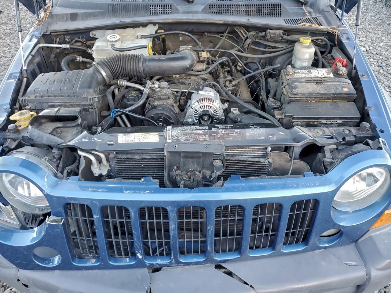 2005 JEEP LIBERTY SPORT photo 12
