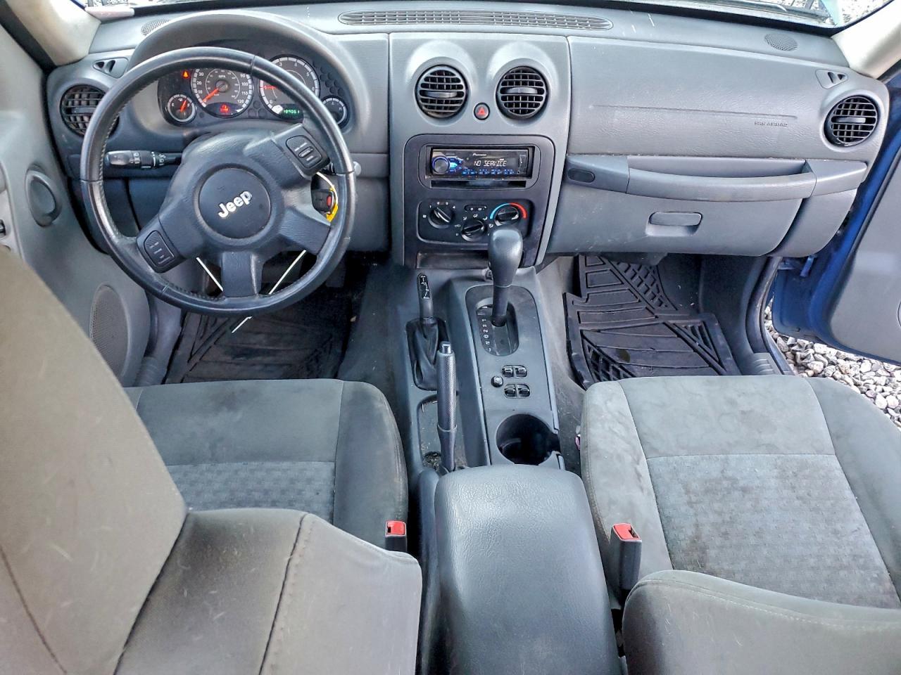 2005 JEEP LIBERTY SPORT photo 8