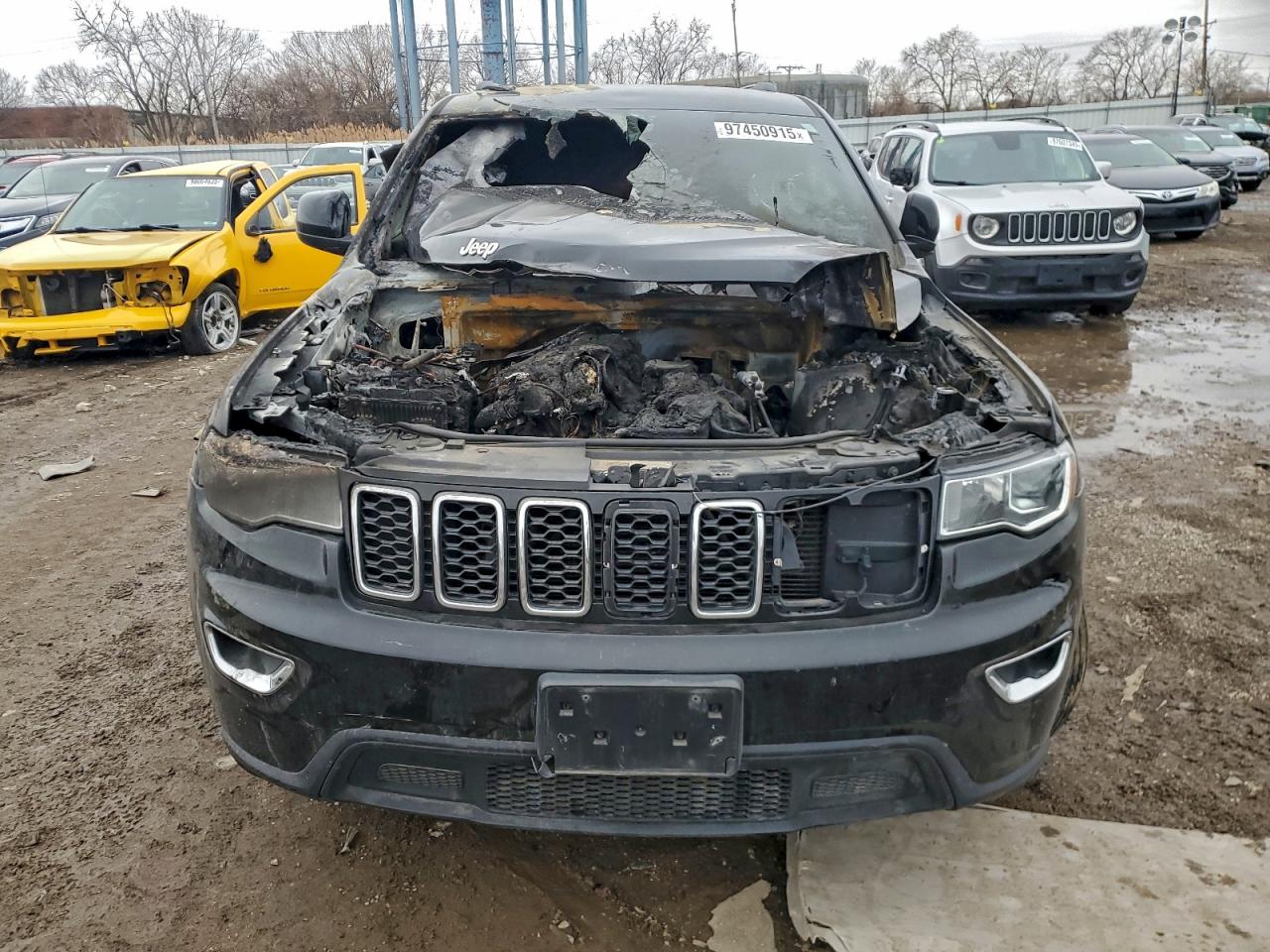 2019 JEEP GRAND CHEROKEE LAREDO photo 5