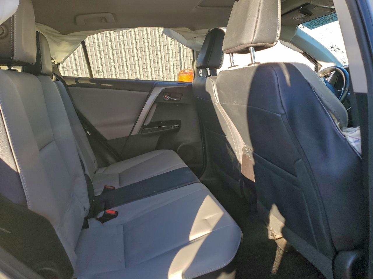 2016 TOYOTA RAV4 LIMITED photo 11
