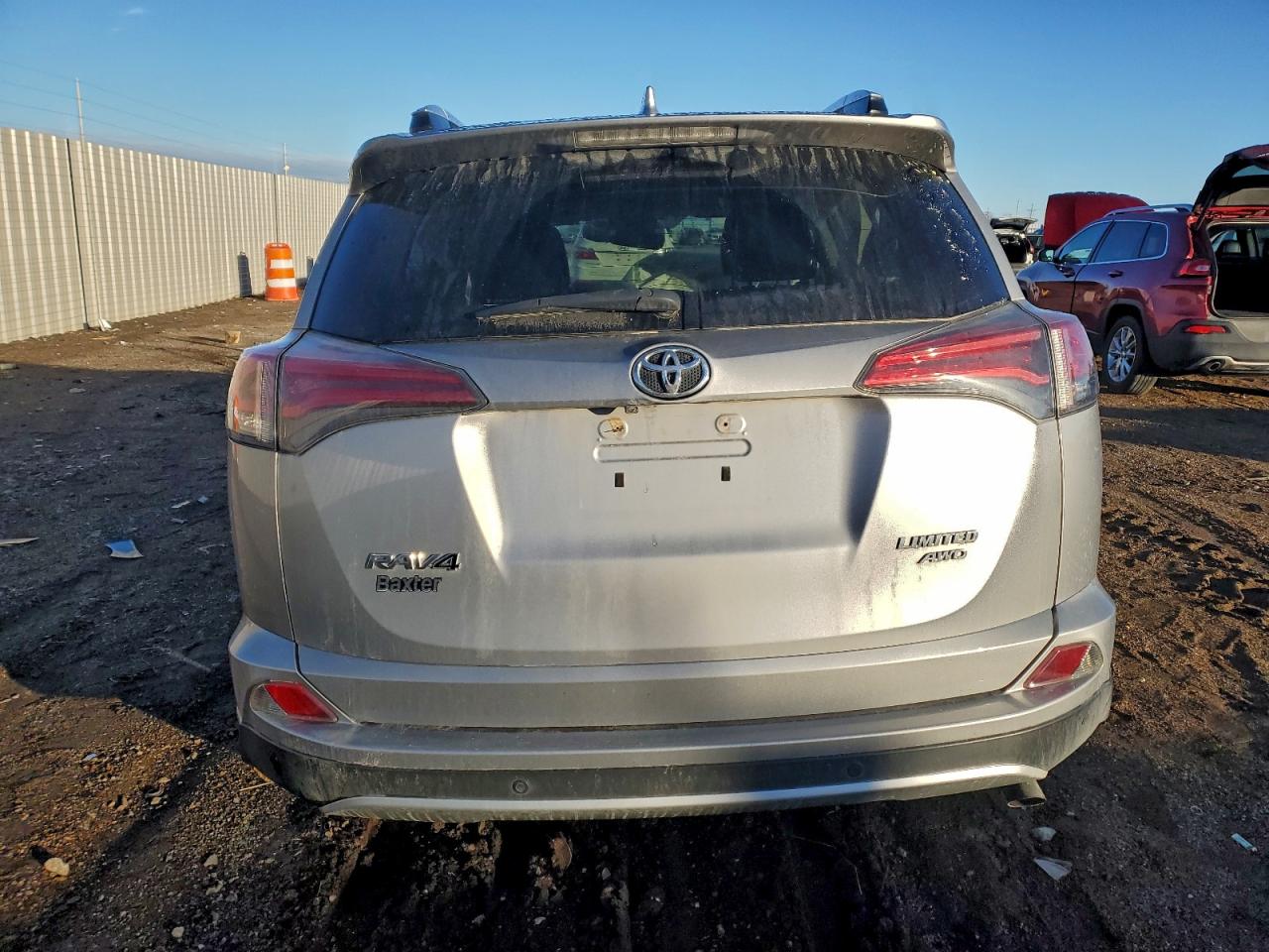 2016 TOYOTA RAV4 LIMITED photo 6