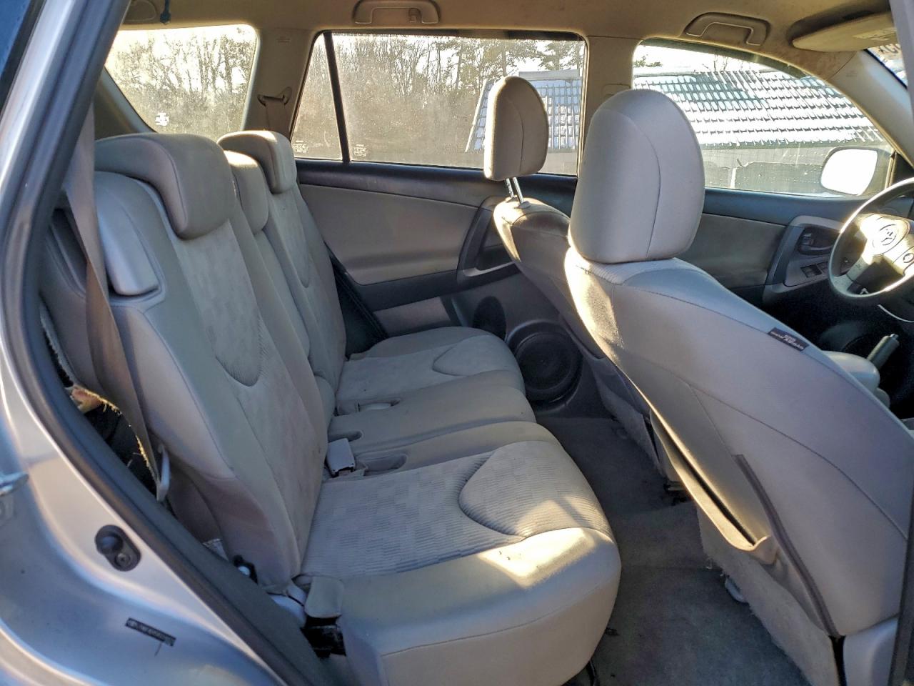 2010 TOYOTA RAV4 photo 10