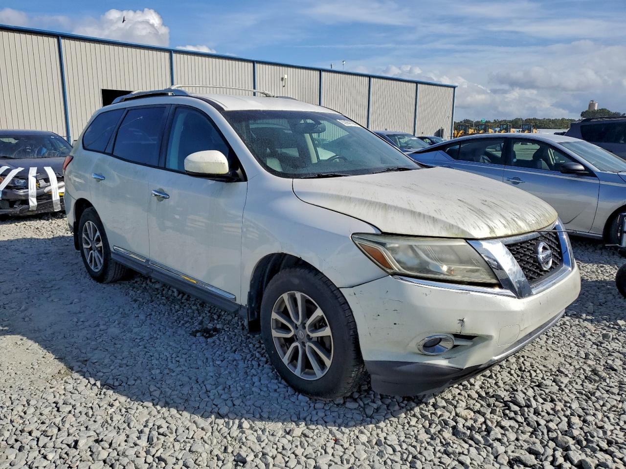 2013 NISSAN PATHFINDER S photo 4