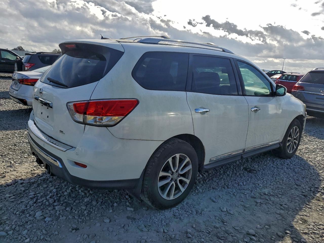 2013 NISSAN PATHFINDER S photo 3
