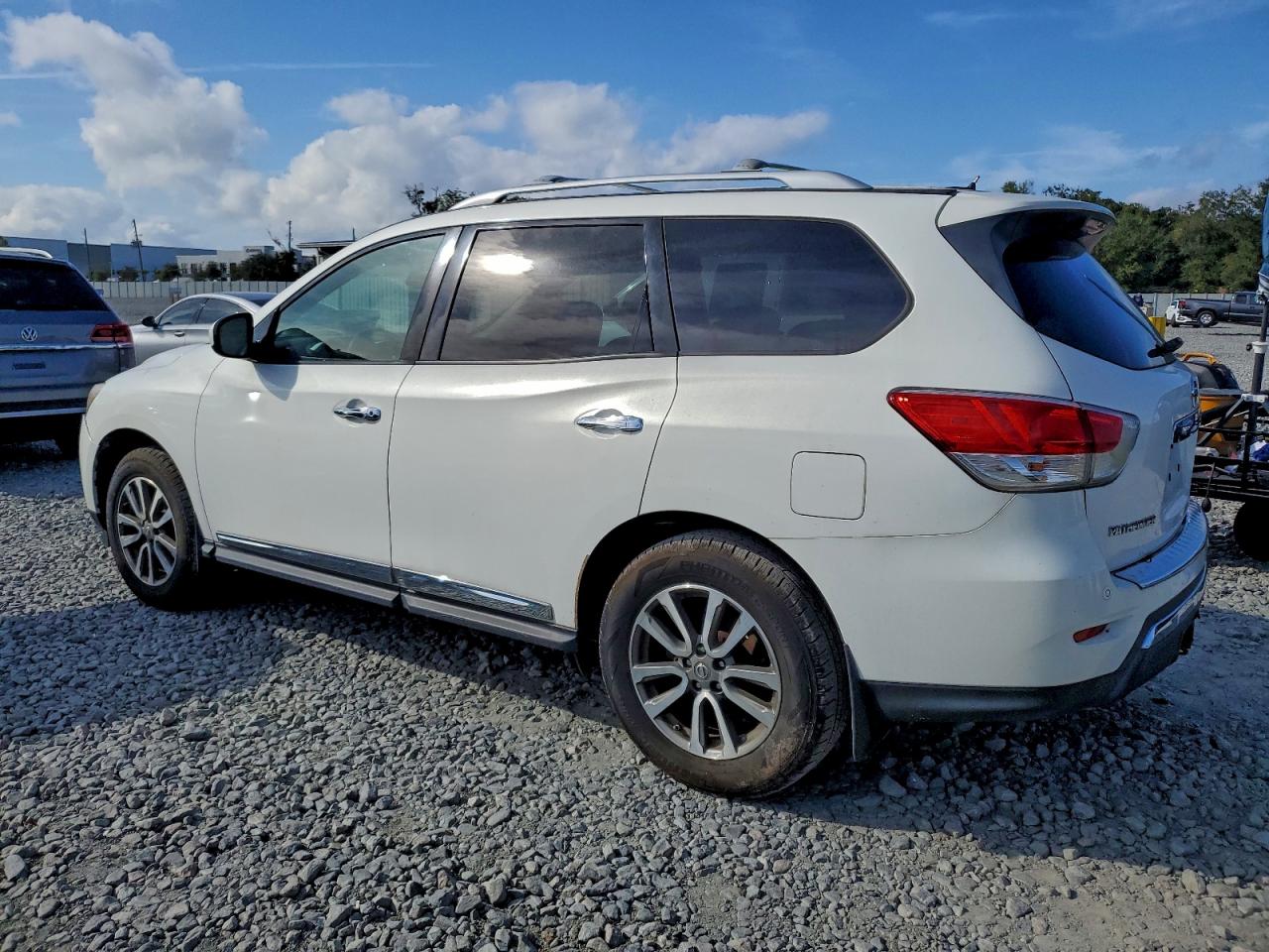 2013 NISSAN PATHFINDER S photo 2