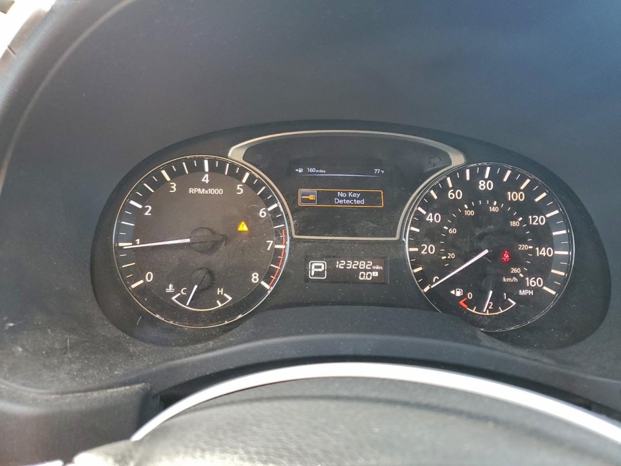 2013 NISSAN PATHFINDER S photo 9