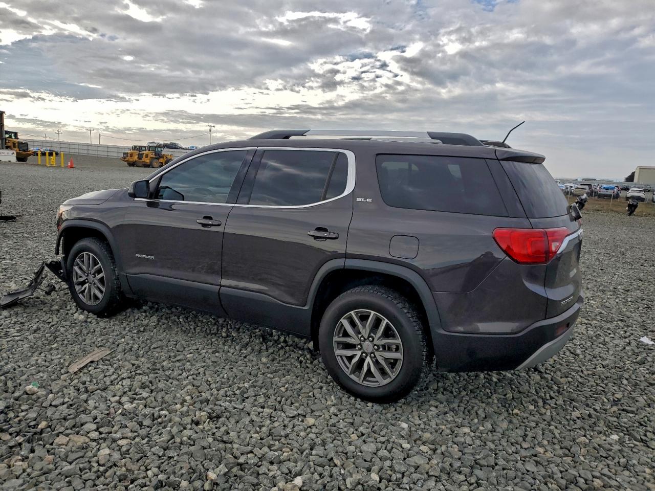 2017 GMC ACADIA SLE photo 2